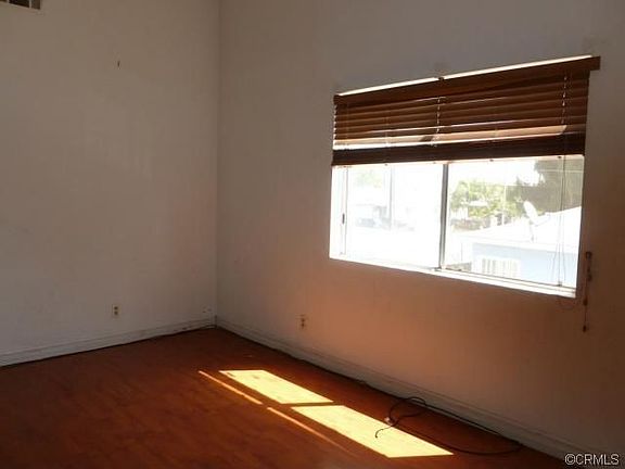 3rd image of 1432 W 227th St APT 5