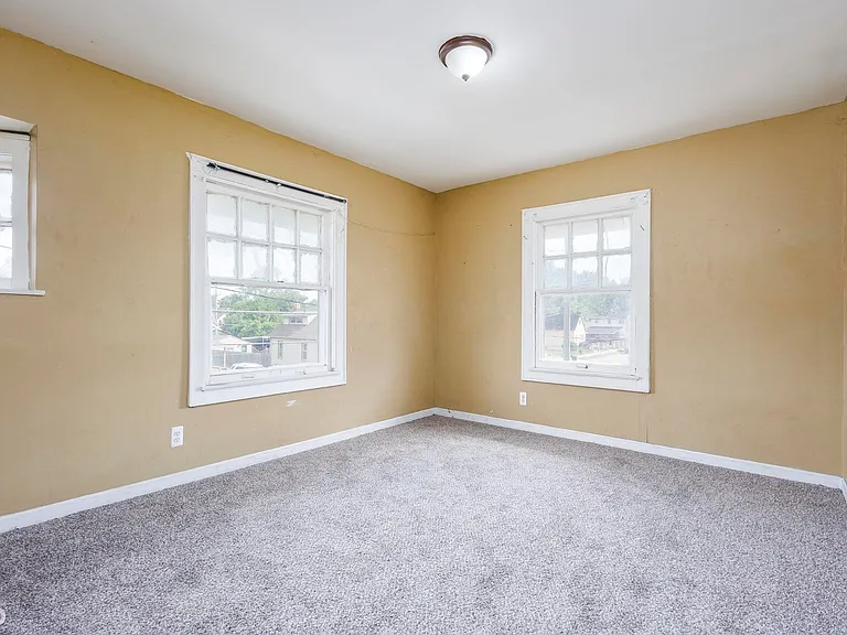 5421 Toledo St — Photo 27