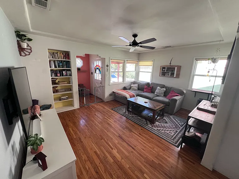 1122 Garfield Ave — Photo 4
