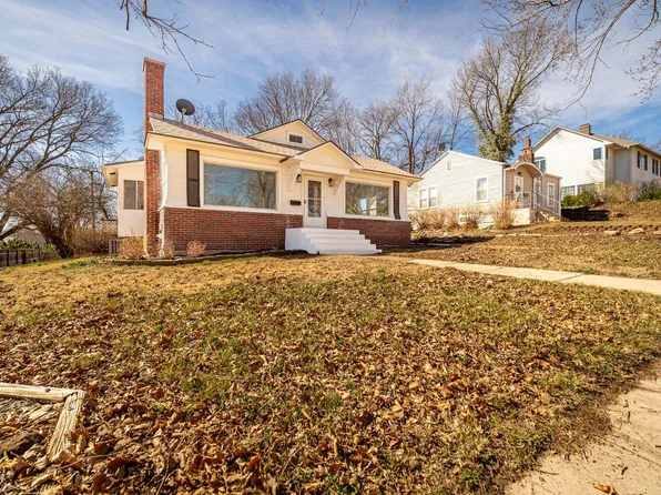 824 W 9th St, Concordia, KS 66901