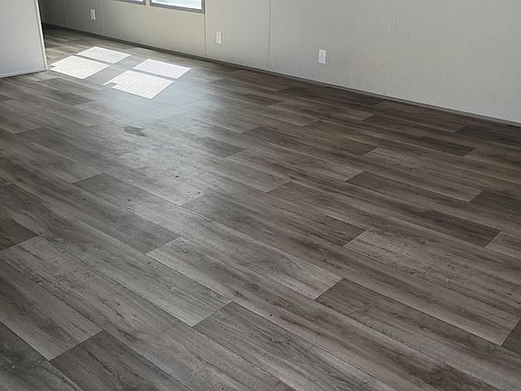 5th image of 1456 Maple St