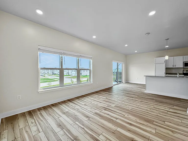 Stratford Pointe — Photo 97