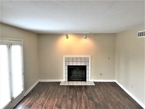 5th image of 1836 John Gray Rd