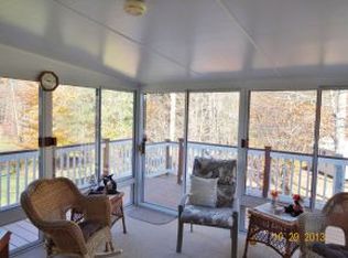 141 Cottonwood Dr, Dover, NH 03820