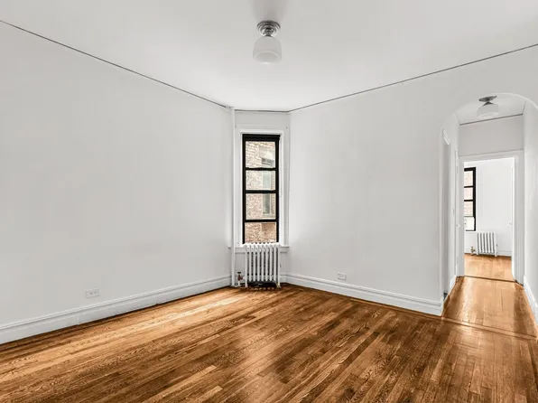 82 Jane Street image 2 of 14