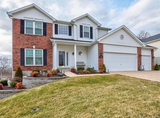 3125 Crystal Lake Dr, Saint Louis, MO 63129