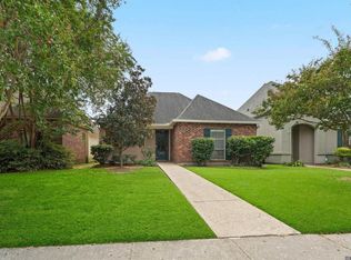 9144 Oxford Place Dr, Baton Rouge, LA 70809