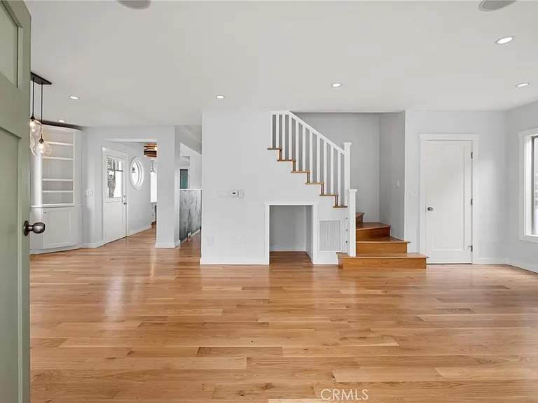 120 Morningside Dr — Photo 8