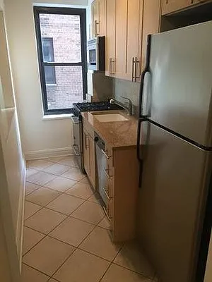 Rented by 4 Points Properties | media 14