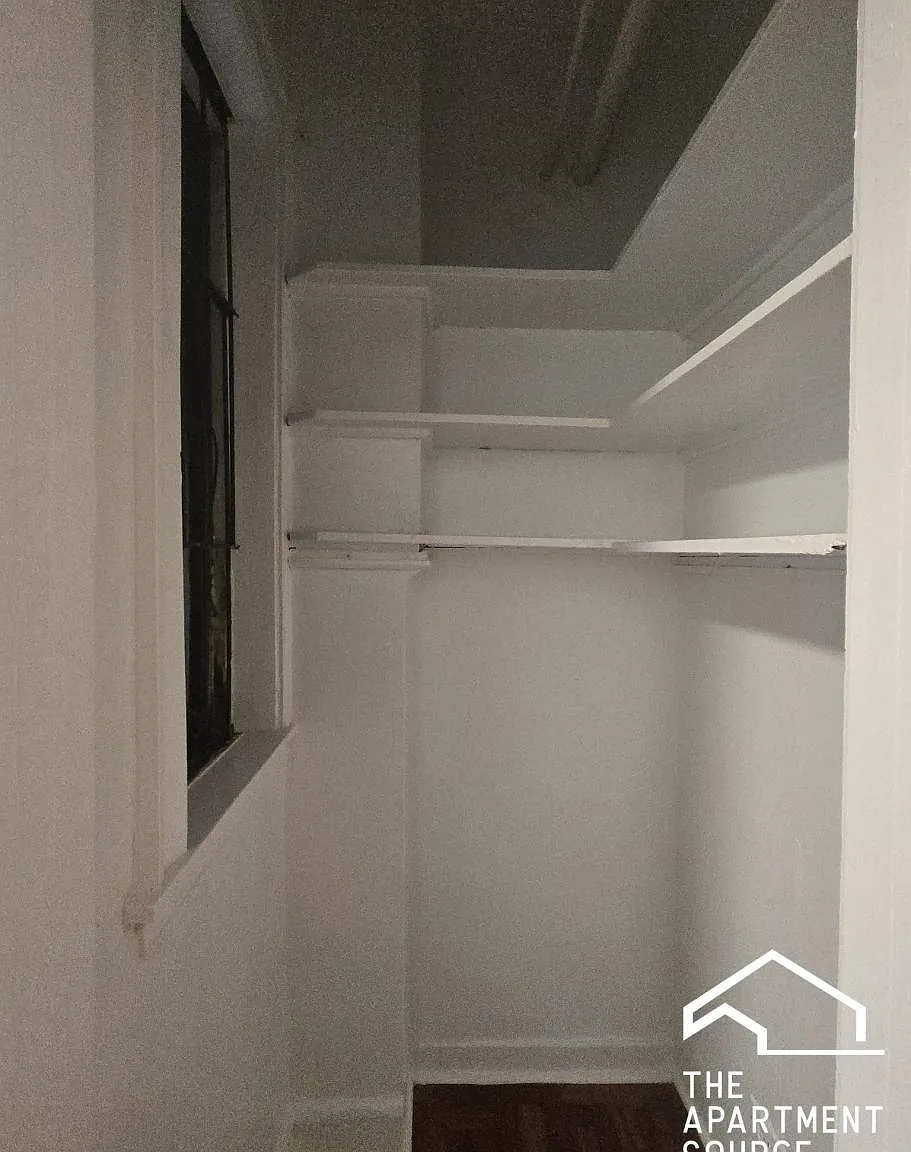 1806 West Farwell Avenue #3B — Photo 4
