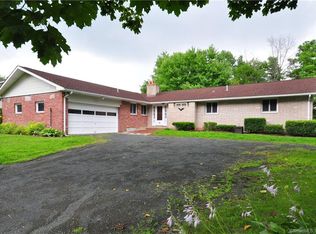 25 Old County Hwy, East Granby, CT 06026