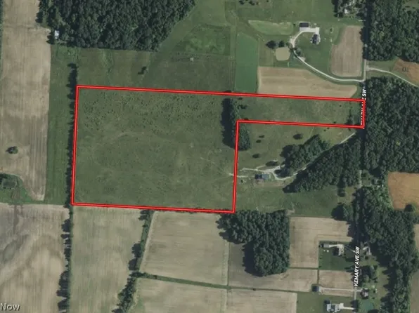 Kemary Ave SW, Navarre, OH 44662
