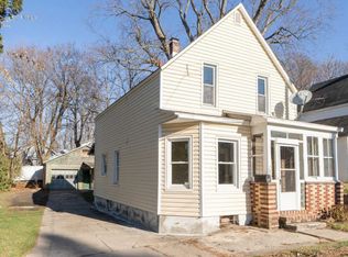 209 Glengary Rd, Schenectady, NY 12304