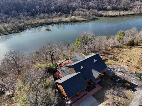 637 Cougar Dr, Mountain Home, AR 72653