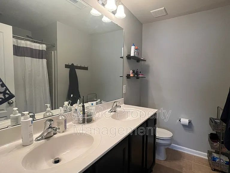 830 Cupola Dr — Photo 15