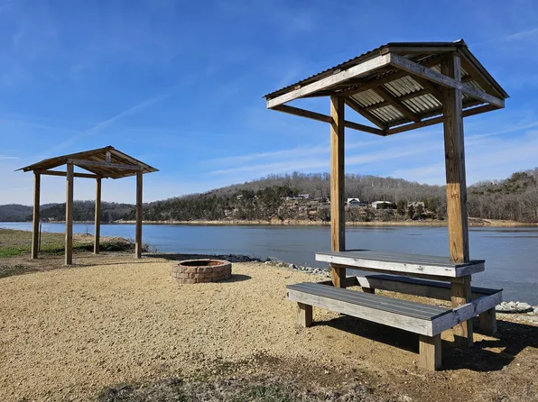 601 River Front Dr Lot 82, Clifton, TN 38425