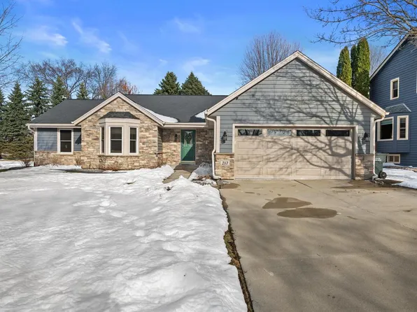 213 Ryan COURT, West Bend, WI 53095