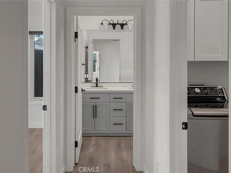 22434 Berdon St — Photo 24