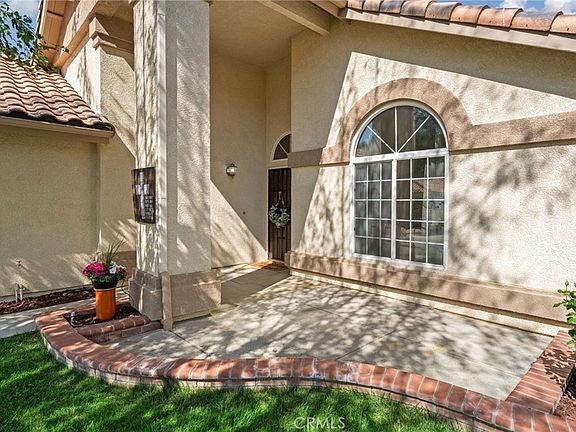 4th image of 1604 Crystal Downs St
