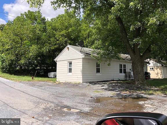5th image of 602 Canal Rd