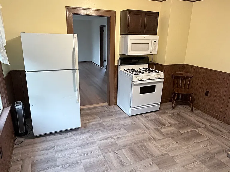 13120 Kirton Ave #2 — Photo 6