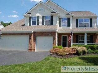500 Stream Isle Dr, Powell, OH 43065