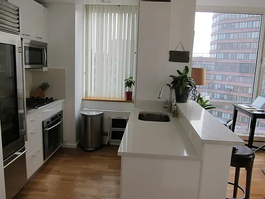 Rented by Capital Realty Investors, Inc | media 12