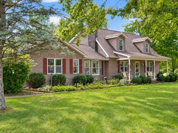 6411 W Farrand Rd, Clio, MI 48420
