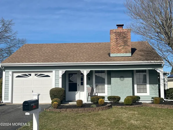 30 Gladstone Avenue, Manchester, NJ 08759