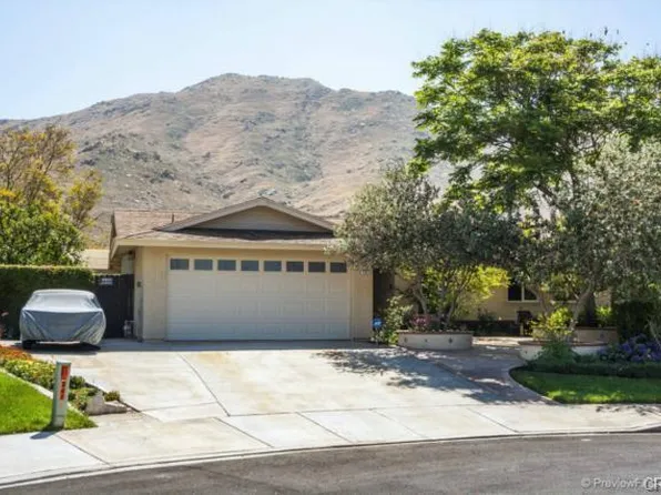 242 E Campus View Dr, Riverside, CA 92507