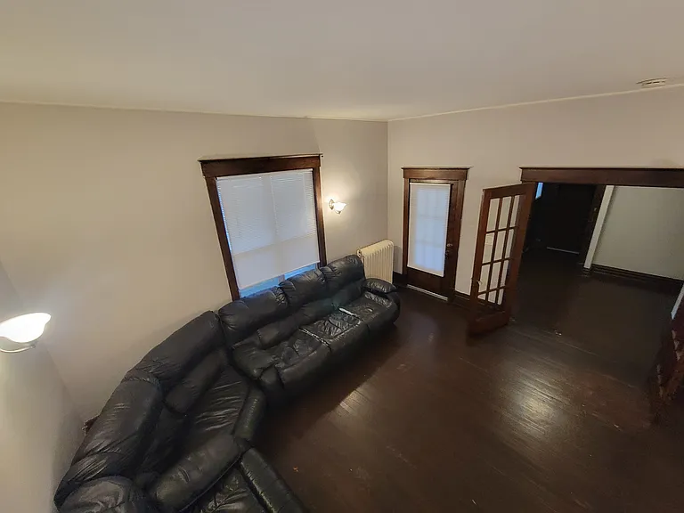 307 N Chestnut St #1 — Photo 6