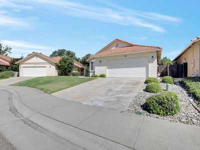 100 Aruba Cir, Sacramento, CA, 95823