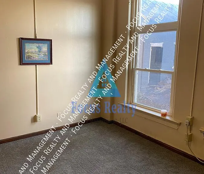 15 E Vine St #3 — Photo 6
