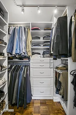 Sold by Citi Habitats | media 6