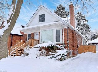 36 Kipling Rd, Hamilton, ON L8S3X3