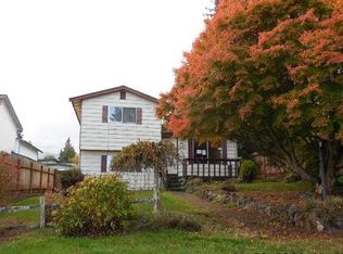 1020 W 13th St, Port Angeles, WA