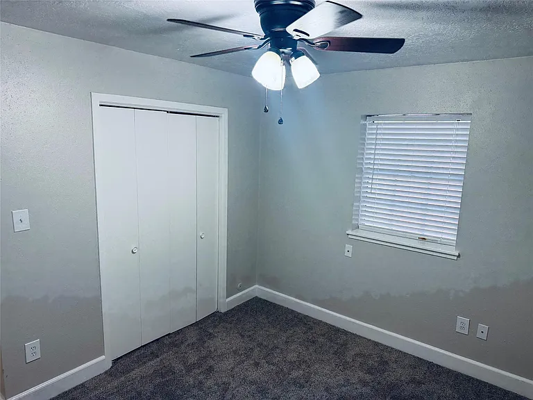 501 Waco St #4 — Photo 5