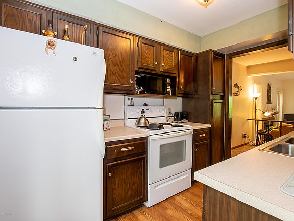 5th image of 1841 Burrwood Cir