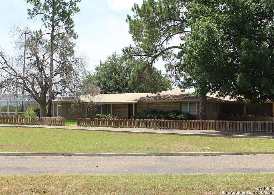 1st image of 2121 N 1St
