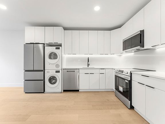 3rd image of 1265 Herkimer St Floor 1
