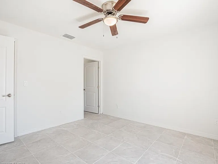 457 Aloha Ave — Photo 15
