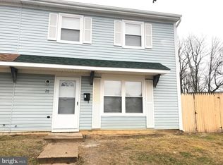 28 Locust Ct, Sicklerville, NJ 08081