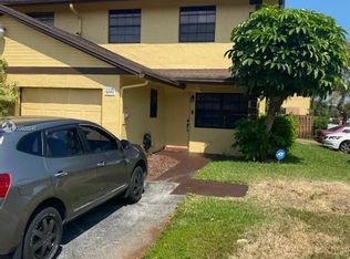 1115 NE 209th Ter #1115, Miami, FL 33179