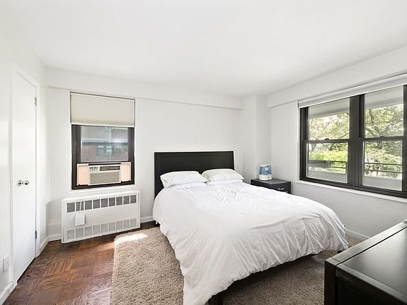 4th image of 210 E Broadway APT H307