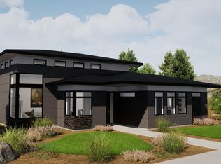 410 E Diamond Peak Ave, Sisters, OR 97759