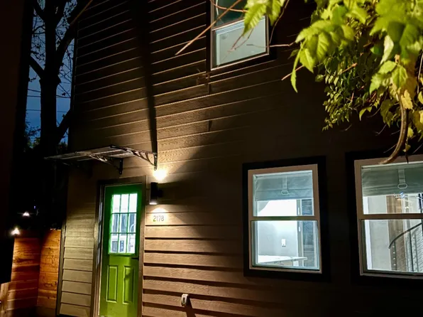 2180 Oakmont St, Sacramento, CA 95815