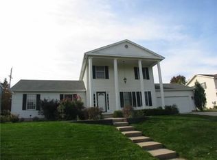 227 Saline River Dr, Saline, MI