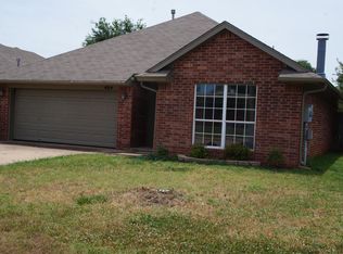 404 W 9th St, Edmond, OK 73003