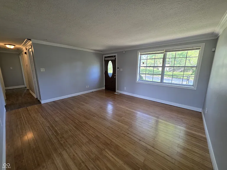10359 Chris Dr — Photo 5