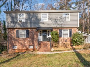 3704 Pembrook Pl, Raleigh, NC 27612